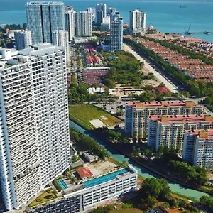 The Landmark Seaview Netflix By Blue Sky Holidays 乔治敦